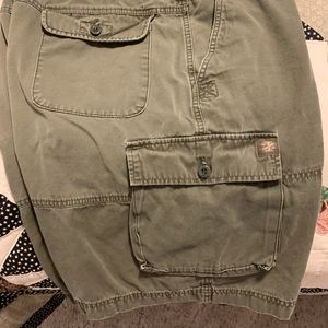 IZOD Cargo shorts Men’s 42